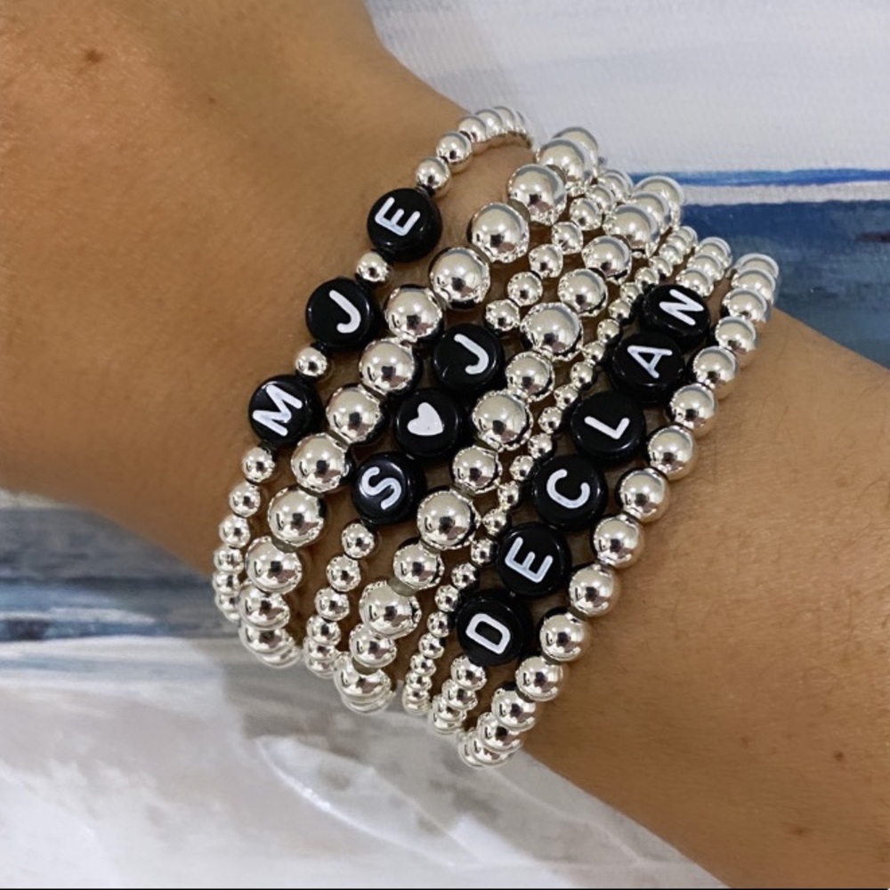 🖤 6 Customizable Bracelets 🖤 - Picture 2 of 4